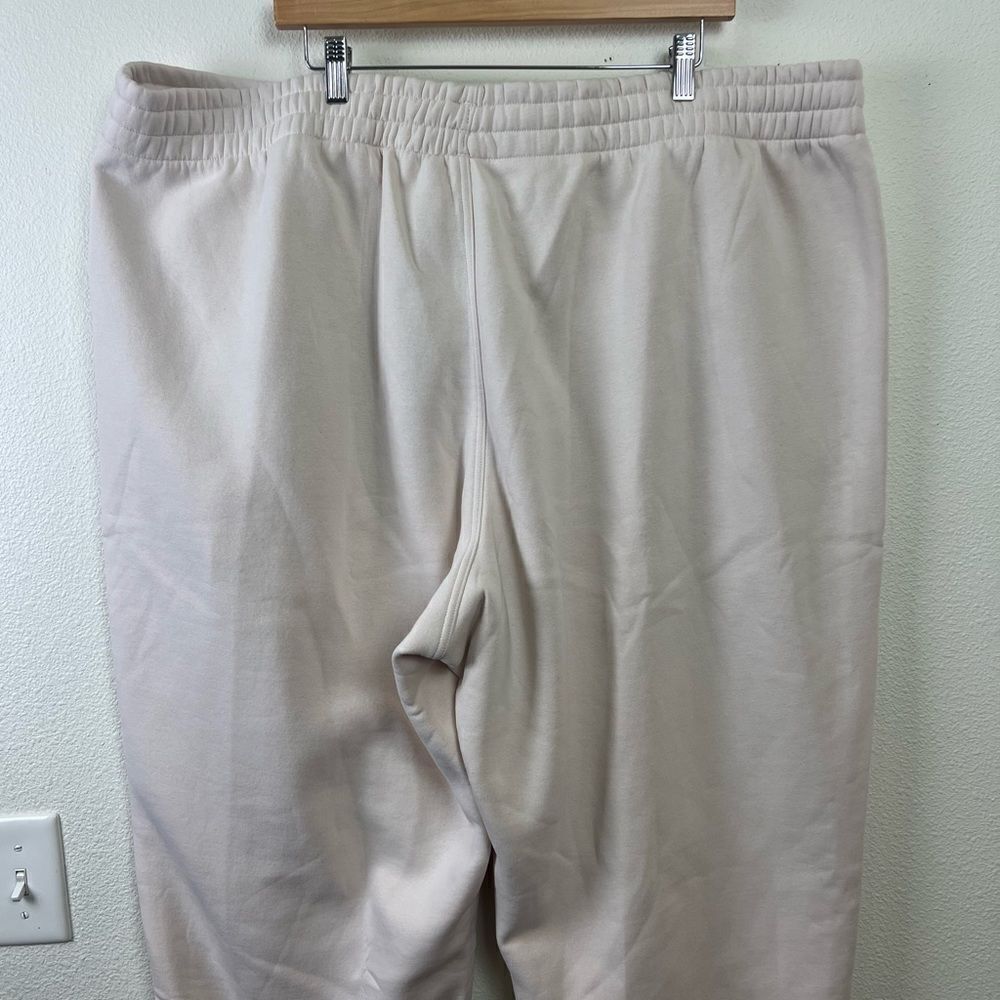 Adidas ESSENTIALS FLEECE JOGGERS (PLUS SIZE) - Picture 9 of 11